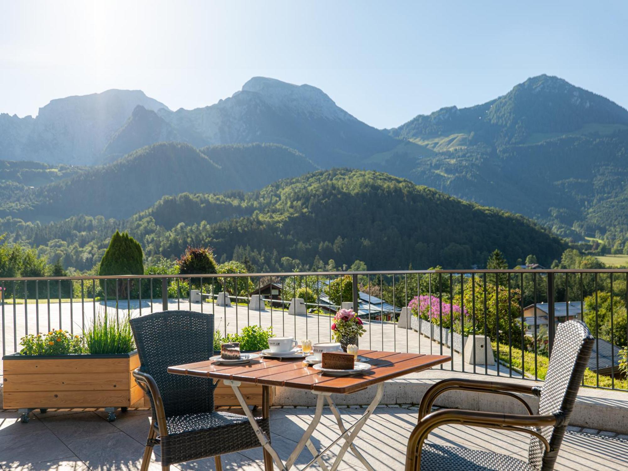 Hotel Hanauerlehen - Ruhige & Zentrale Top-Lage - Mit Schwimmbad, Sauna, Parkplaetze & Cafe - Bayerischer Familienbetrieb Schoenau am Koenigsee Exterior foto
