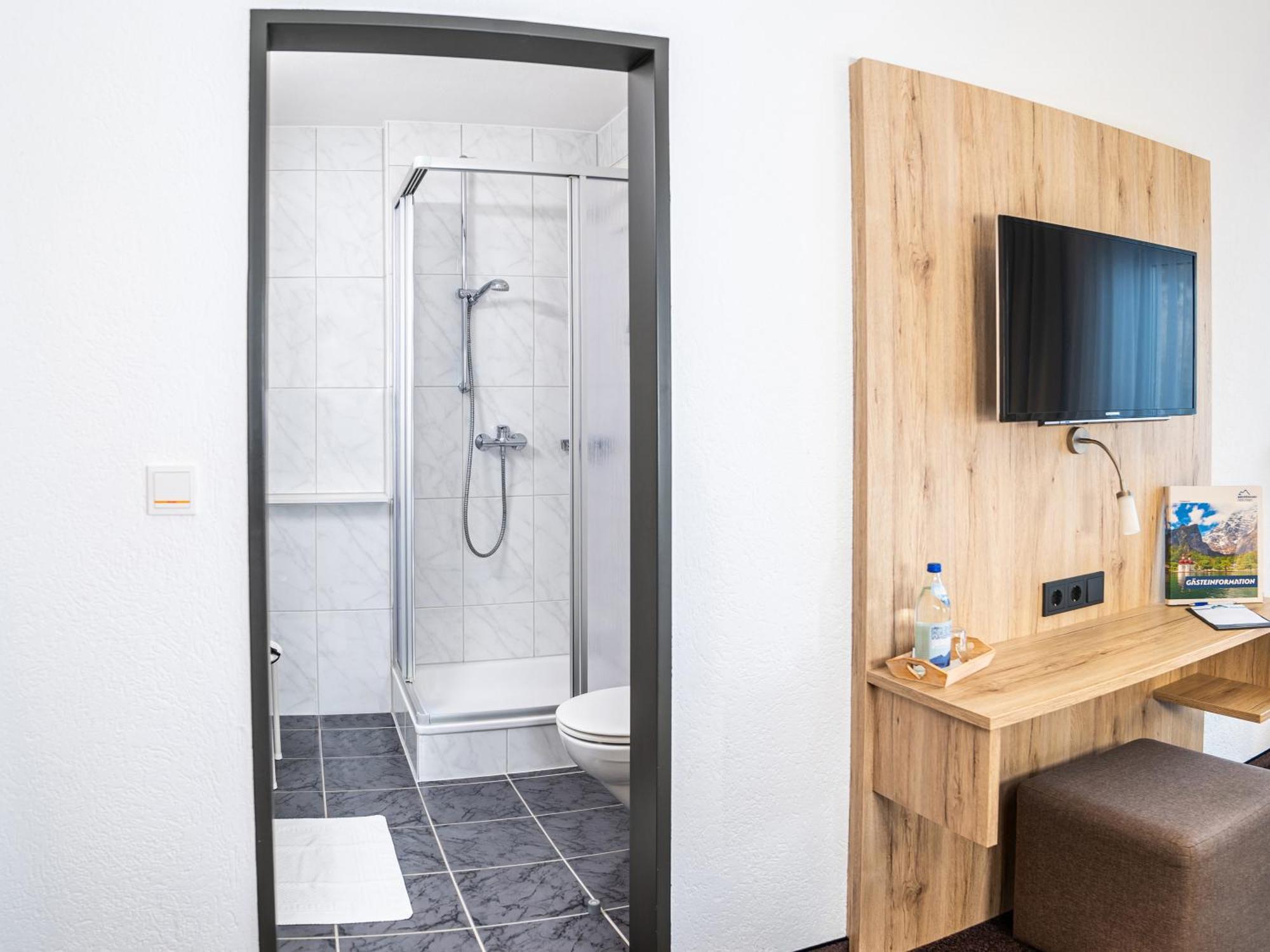 Hotel Hanauerlehen - Ruhige & Zentrale Top-Lage - Mit Schwimmbad, Sauna, Parkplaetze & Cafe - Bayerischer Familienbetrieb Schoenau am Koenigsee Quarto foto